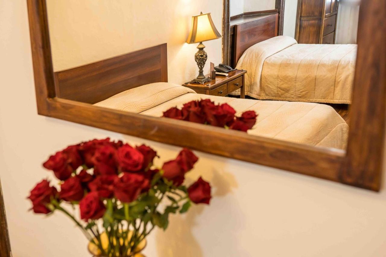 Hotel Inca Real Cuenca Exteriér fotografie
